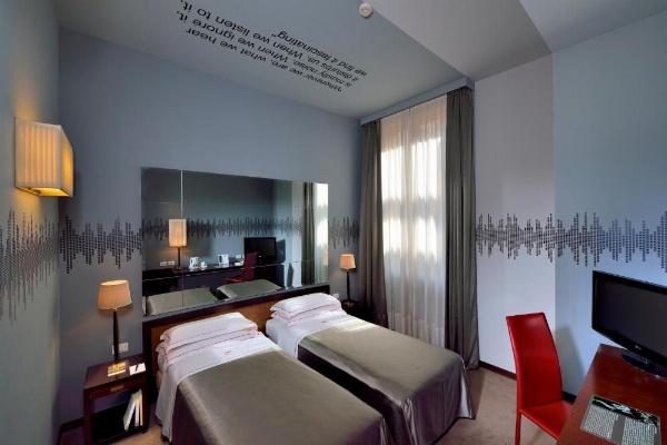Phi Hotel Bologna image 85